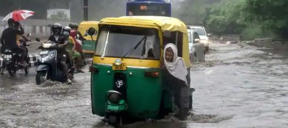 Rains lash Delhi-NCR; Gurgaon worst affected