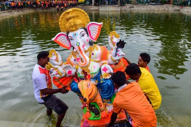 Ganesh Chaturthi: Madras HC allows individuals to install, immerse idols; ban on public celebrations to remain