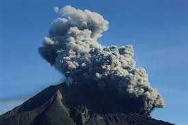 Indonesia's Sinabung volcano spews new burst of hot ash