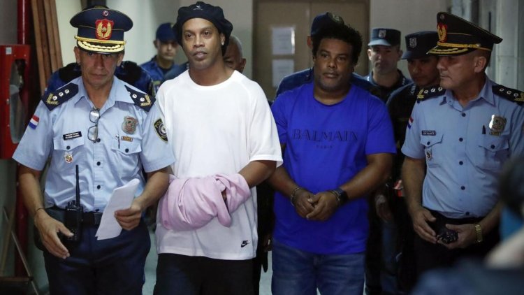 Retired Brazil soccer star Ronaldinho released in Paraguay