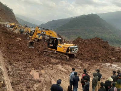 Massive landslide forces closure of Jammu-Srinagar NH