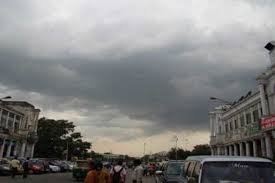 Cloudy morning in Delhi; rain likely