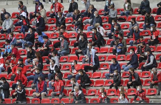 7,000 fans to be allowed at French league game next weekend