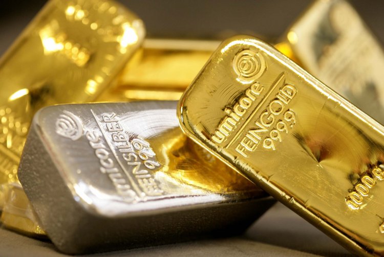 Gold rises Rs 258, silver gains Rs 837