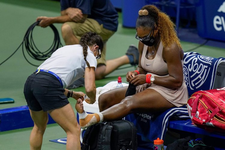 Williams out of US Open, bothered by ankle, Azarenka's surge