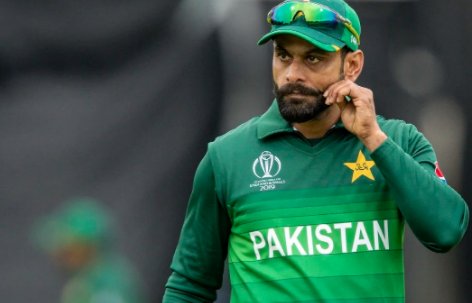 Let's try young players in Zimbabwe series: Hafeez