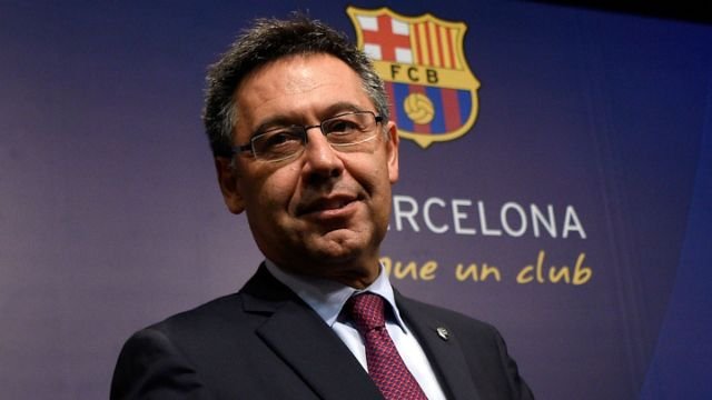 Barcelona president Bartomeu to face vote of no confidence