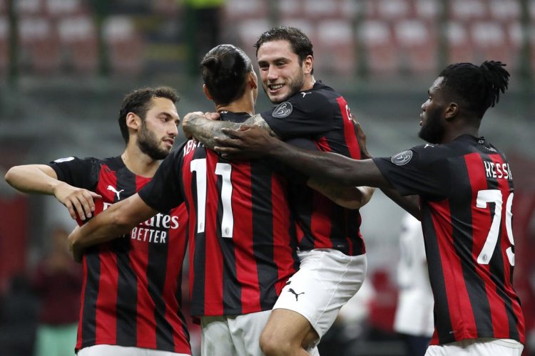 Ibrahimovic scores twice as Milan beats Bologna 2-0