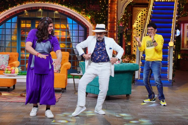 Annu Kapoor grace the sets of The Kapil Sharma Show