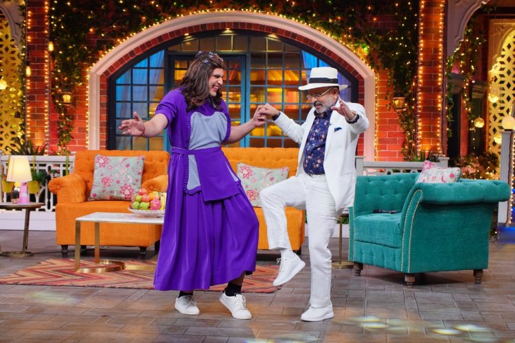 Annu Kapoor graces the sets of The Kapil Sharma Show