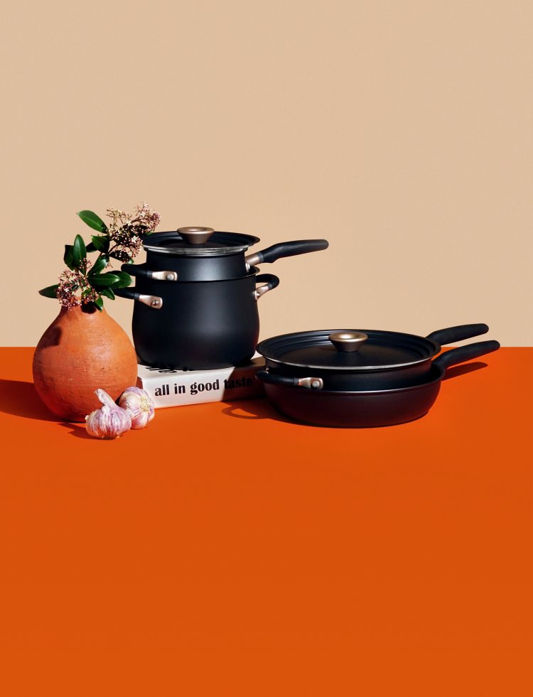 Meyer launches Accent, a collection of mixed-materials designer cookware