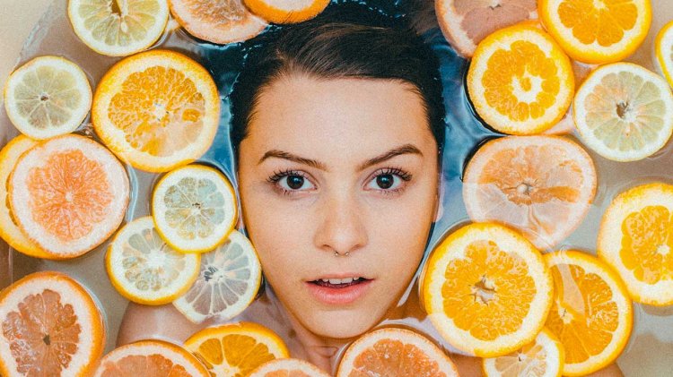 6 the best reasons to start using Vitamin C skincare products