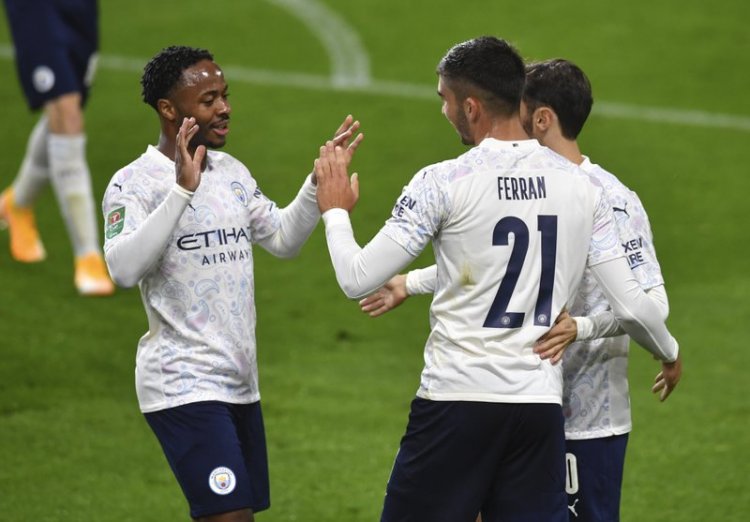 Man City marches on in League Cup, Man United also through