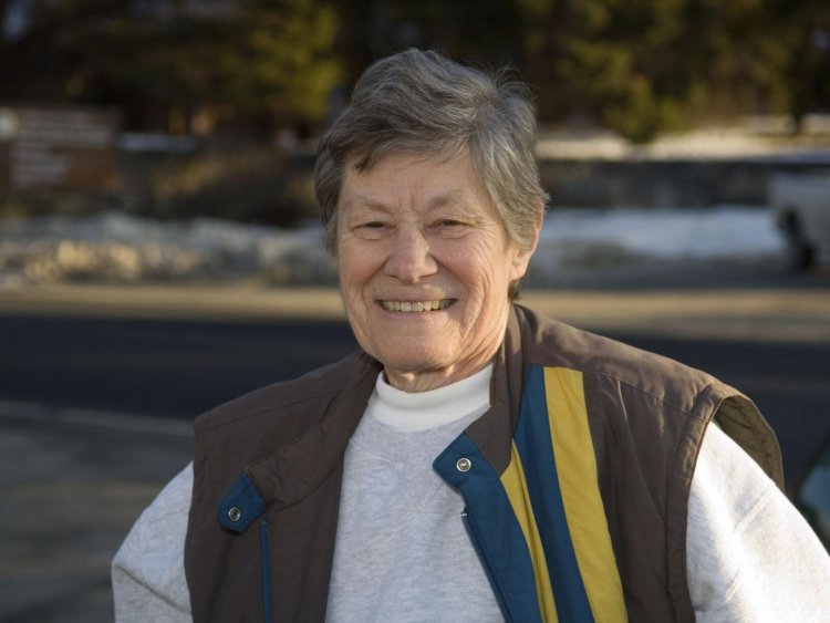 Anti-nuclear activist Sister Ardeth Platte dies at 84