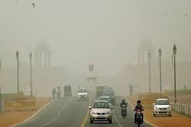 Pollution levels dip slightly in Delhi