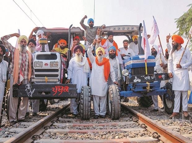 No minister present, Punjab farmers boycott meeting on new farm laws