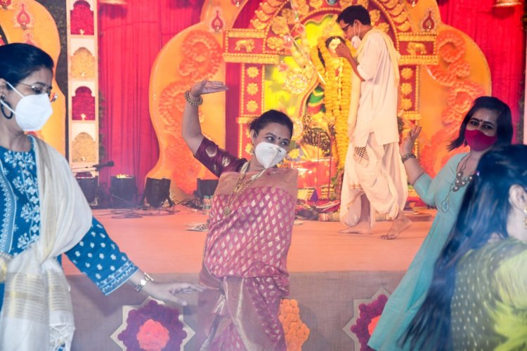 Day 2 Saptami -North Bombay Sarbojanin Durga Puja Samiti, one of the oldest and the biggest Durga Puja in Mumbai goes virtual amid the COVID -19 pandemic, adheres to strict norms, day 2 witnessed comparatively less members at one given time