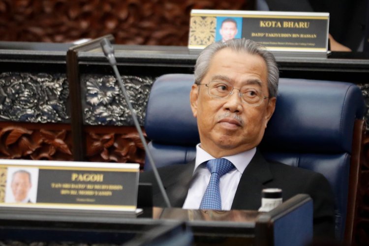 Malaysian PM acknowledges king's rebuff of virus emergency