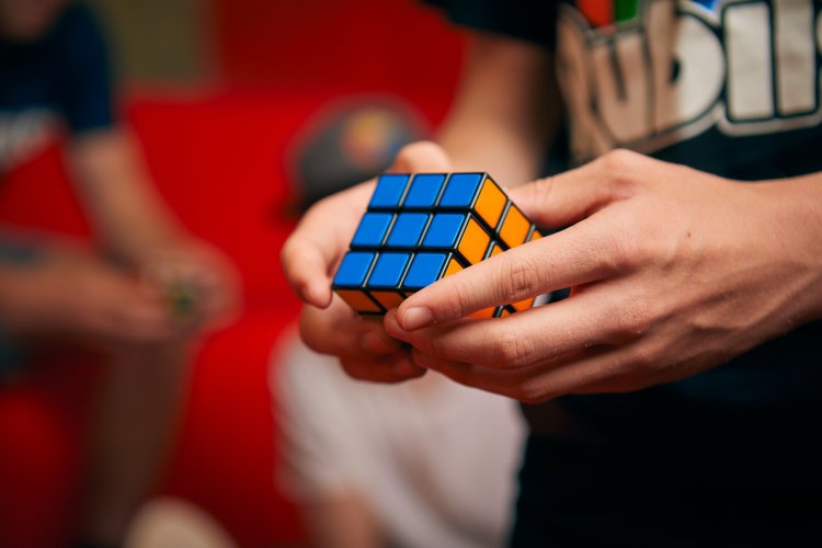 Iconic Rubik's Cube celebrates 40th birthday