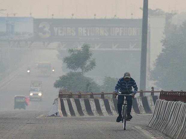 Wind shift brings pollution levels down in Delhi, air quality 'very poor'