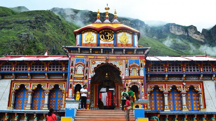 Badrinath temple closes for winter, chardham yatra ends