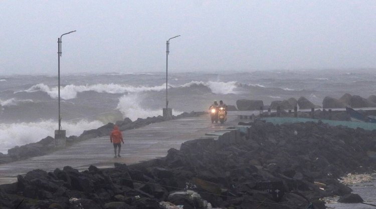 Nivar crosses coast near Puducherry, weakens into severe cyclonic storm