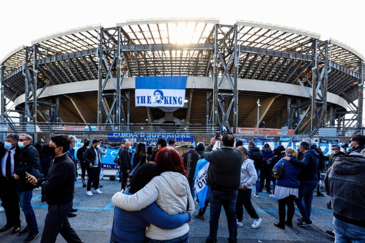 Napoli fans flock to stadium in Maradona tribute