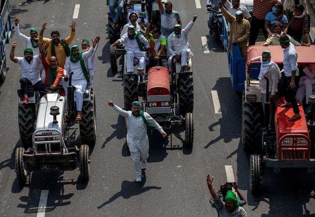 Police Breaks Up Farmer’s March on Delhi Over Market Reforms