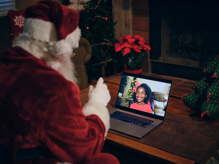 Santa Claus is Going Online this Christmas!