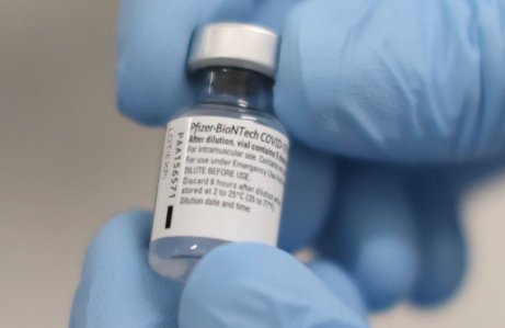 US allows emergency COVID-19 vaccine in bid to end pandemic