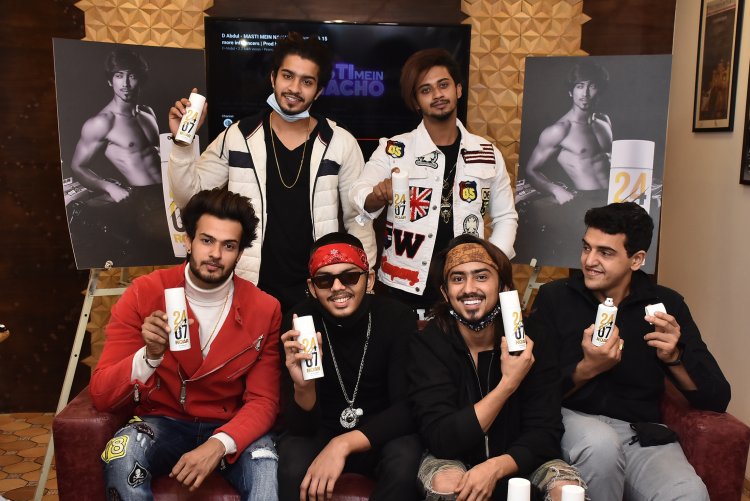 Qyuki Digital Superstar Adnaan Shaikh Launches His Signature Fragrance ‘Roar’ and Celebrates Life on New Hip-Hop Track ‘Masti Mein Nacho’ by his brother D-Abdul