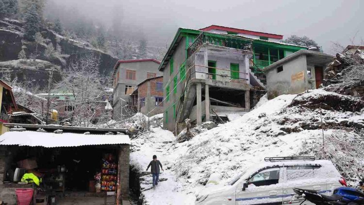 IMD issues alert on heavy rain and snowfall across Himachal Pradesh