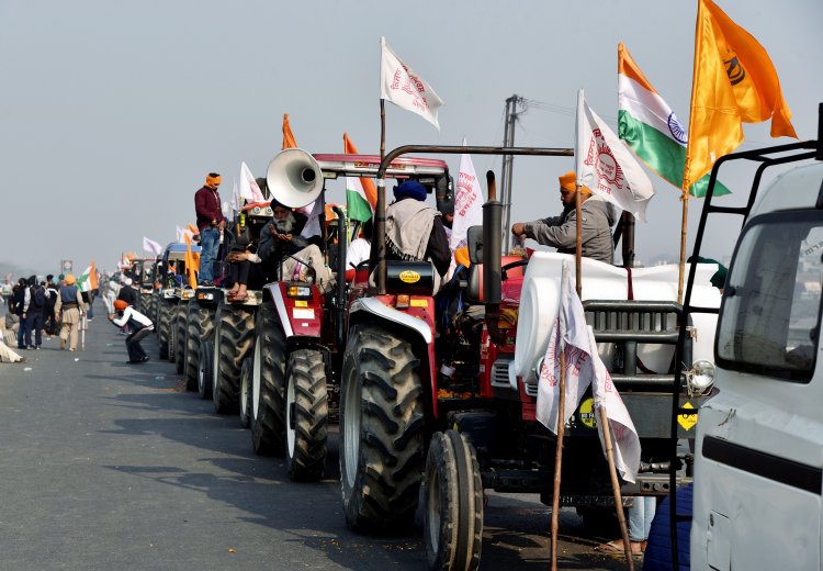 Tractor parade violence: 22 FIRs registered against farmers by Delhi Police