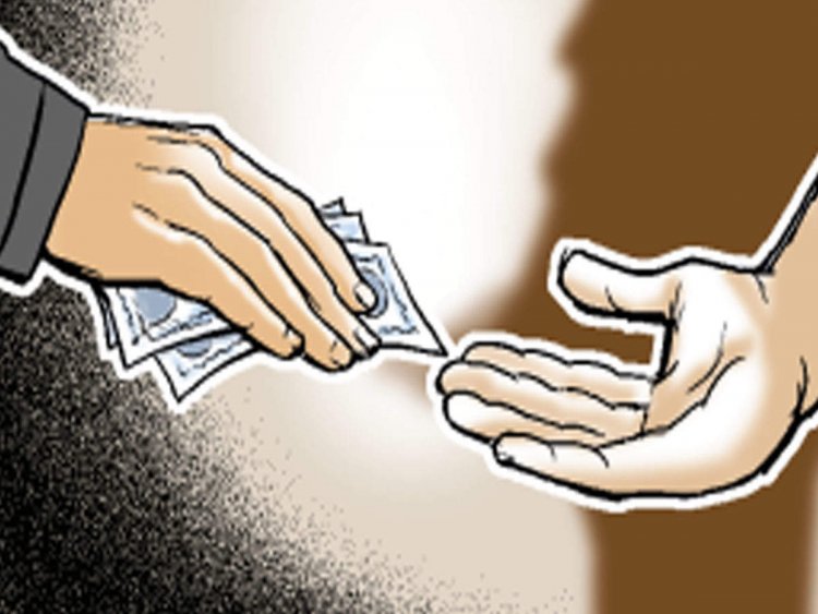 Sarpanch held for taking bribe in Rajasthan's Baran